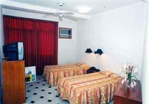 Hotel Don Carlos Puerto Maldonado Exterior photo